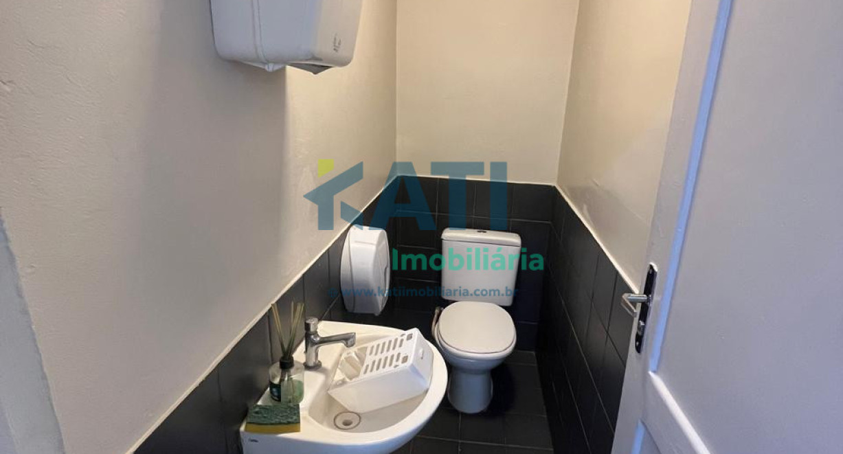 Sala térrea no ed. Vigor - Av Inhacora