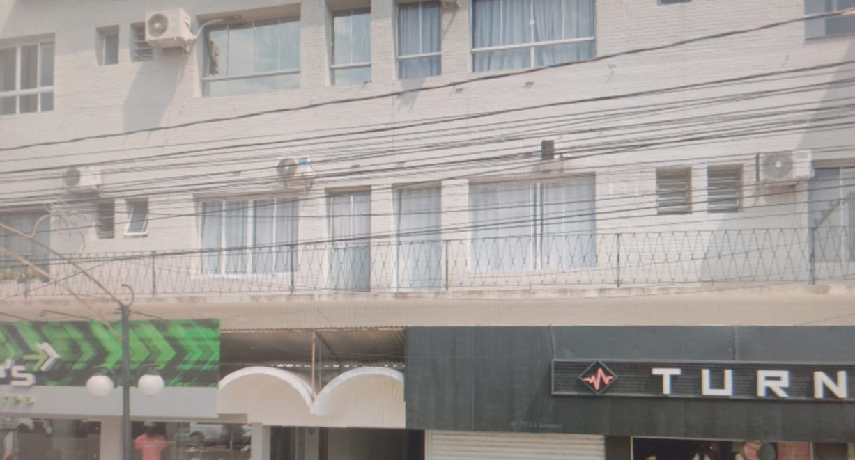 Sala comercial no Ed. Ferramis - Av América