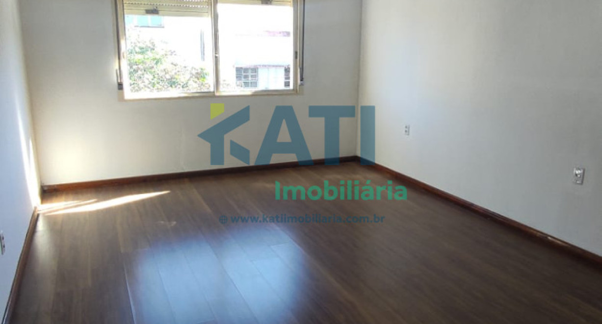 Apto no 3º andar, com boa localização - Av. Rio Branco