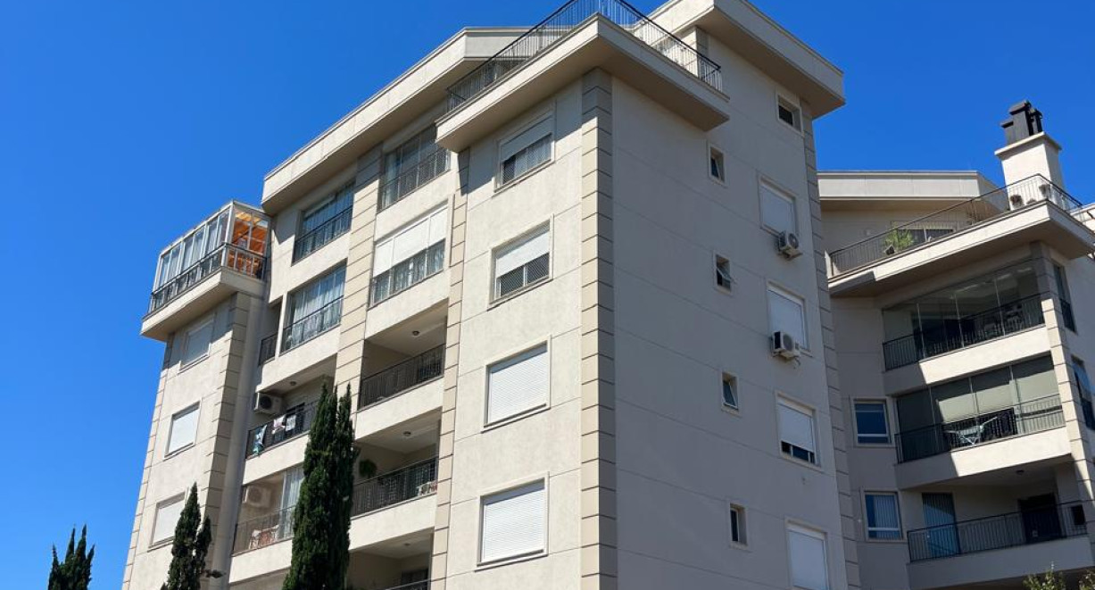 Apto no Condomínio Residencial Windsor. - Av América
