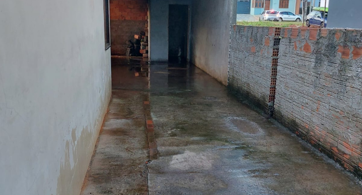 Casa no Lot. Caminho das Águas - Rua das Guajuviras