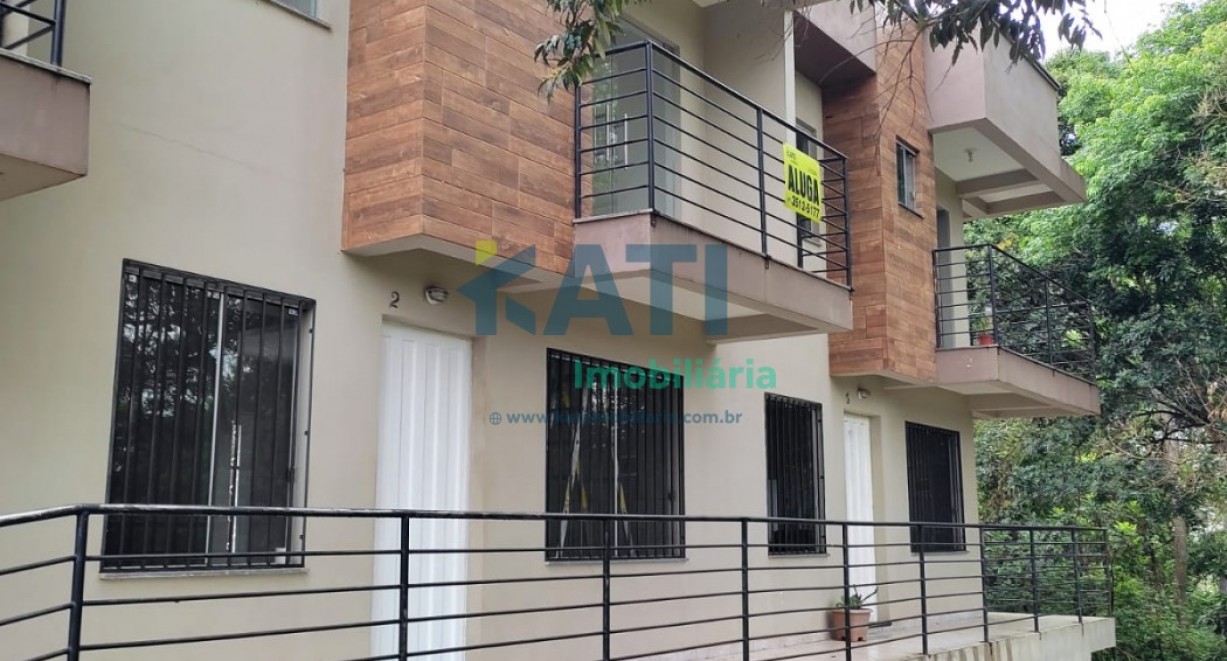 Sobrado próximo da Sulina - Rua Santa Rosa