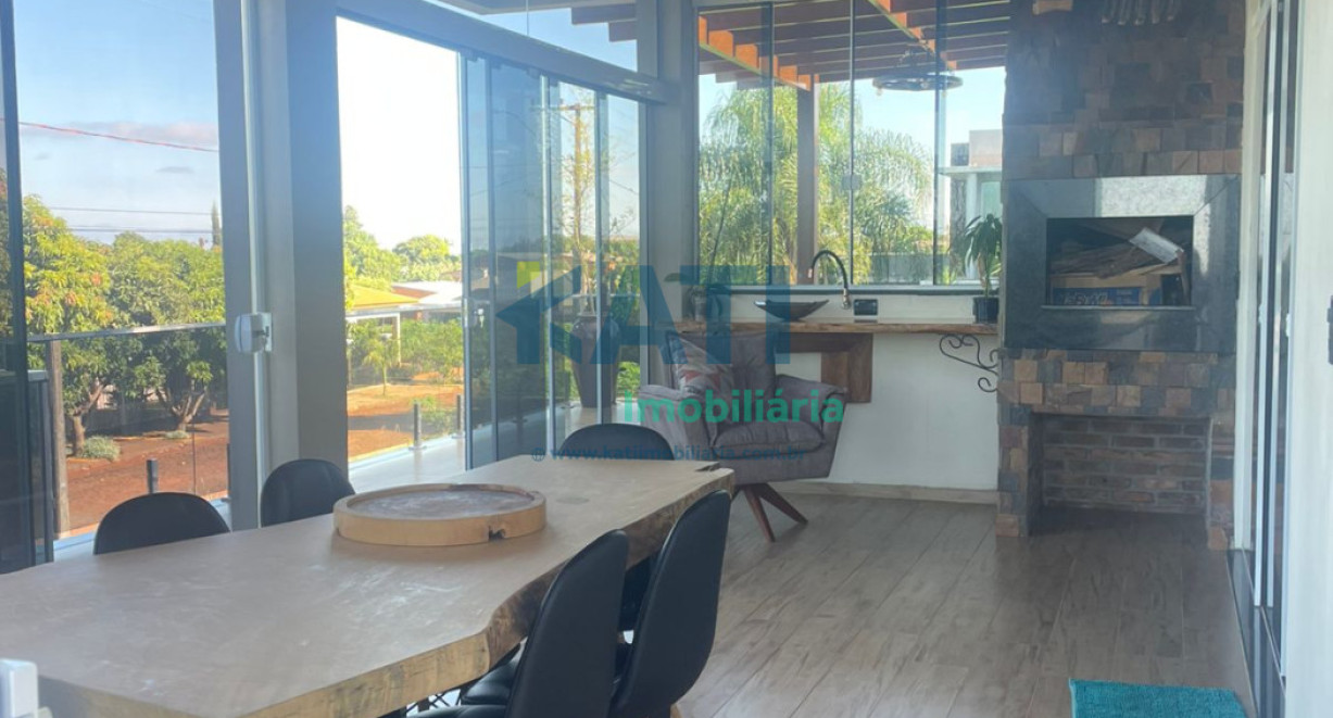 Apartamento mobiliado para locação - Rua Alvino Bieler