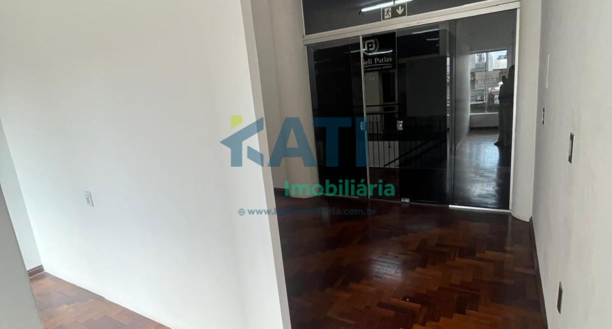 Sala comercial na Av América - Av América