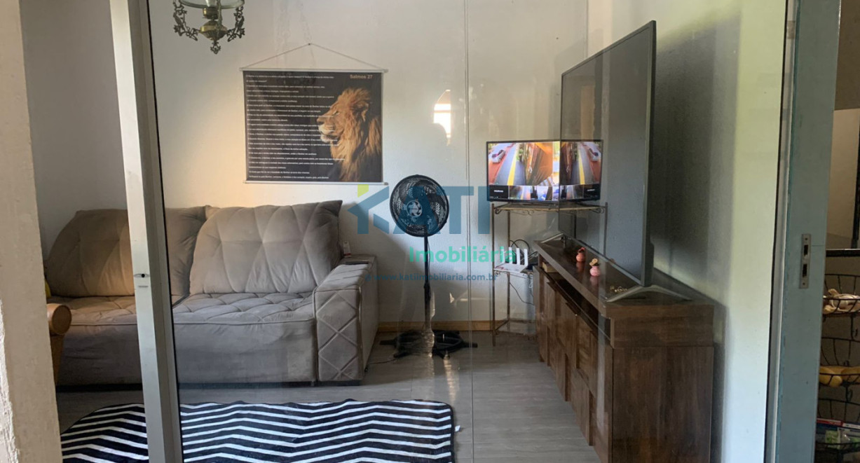 Casa e sala comercial - Rua Santa Rosa