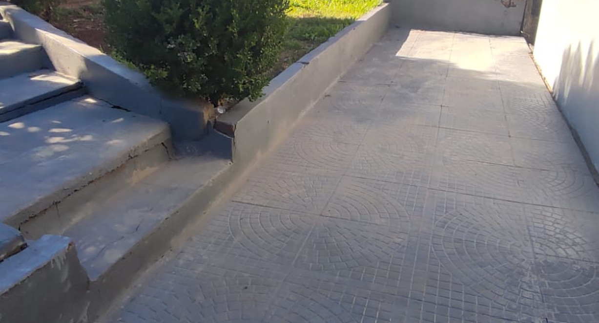 Casa para  venda no bairro Glória - Rua Apolo