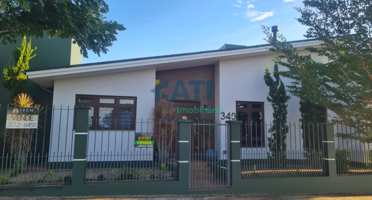 Casa de esquina alto padrão - Rua Barão do Rio Branco