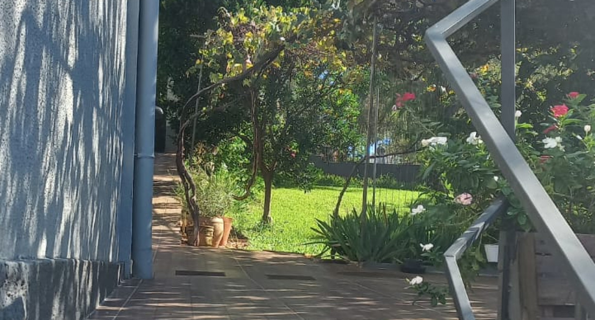 Casa semi mobiliada para locação no centro. - Rua João Dahne