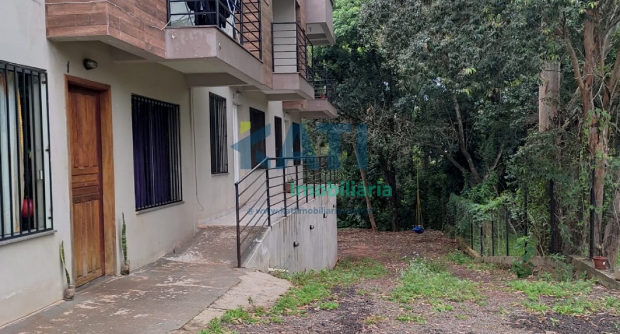 Sobrado próximo da Sulina - Rua Santa Rosa