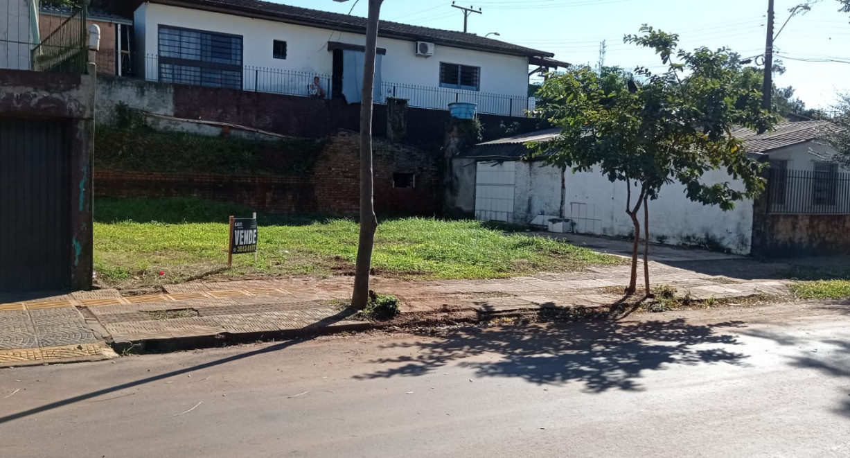 Terreno no bairro Sulina próximo a Rua Edwino Fenner - Rua Cristovão Meinerz