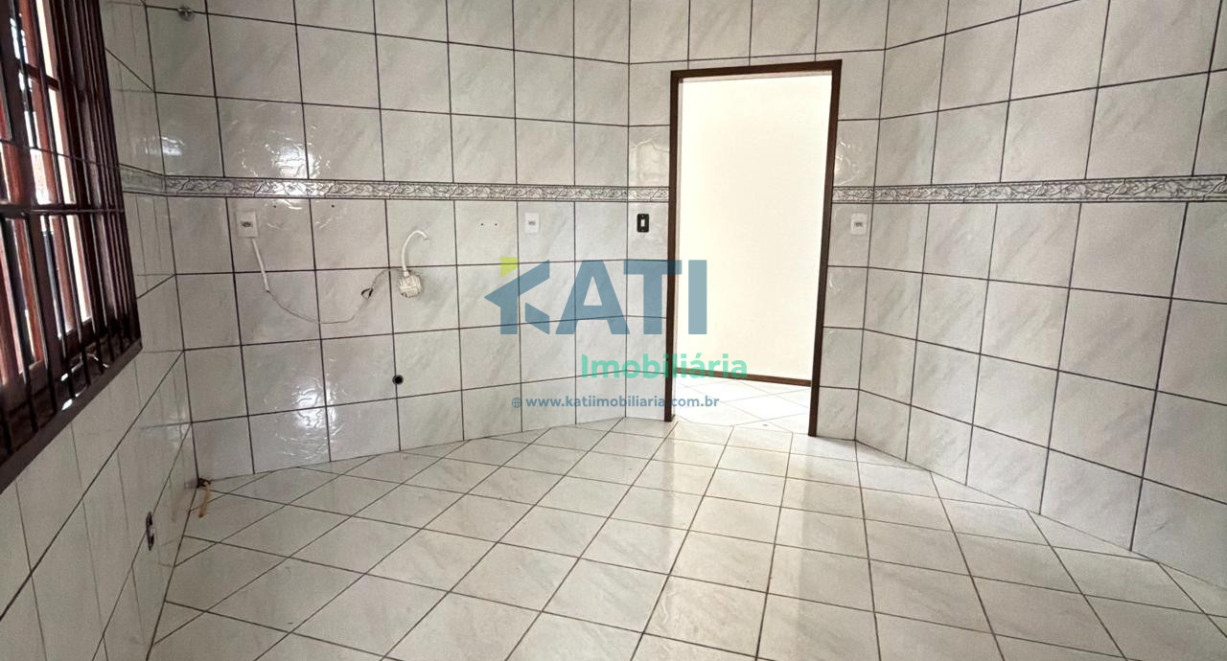 Casa com piscina na Esplanada - Rua Carlos Heinze