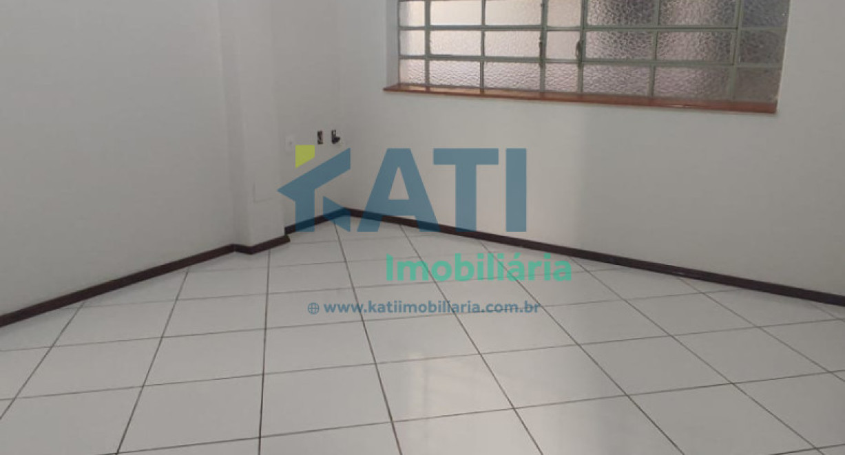 Apartamento térreo - Rua Borges Fortes