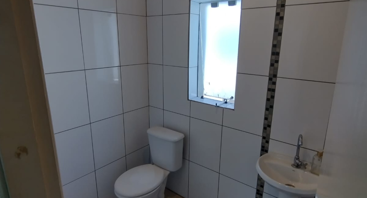 Sala comercial no Ed. Ferramis - Av América