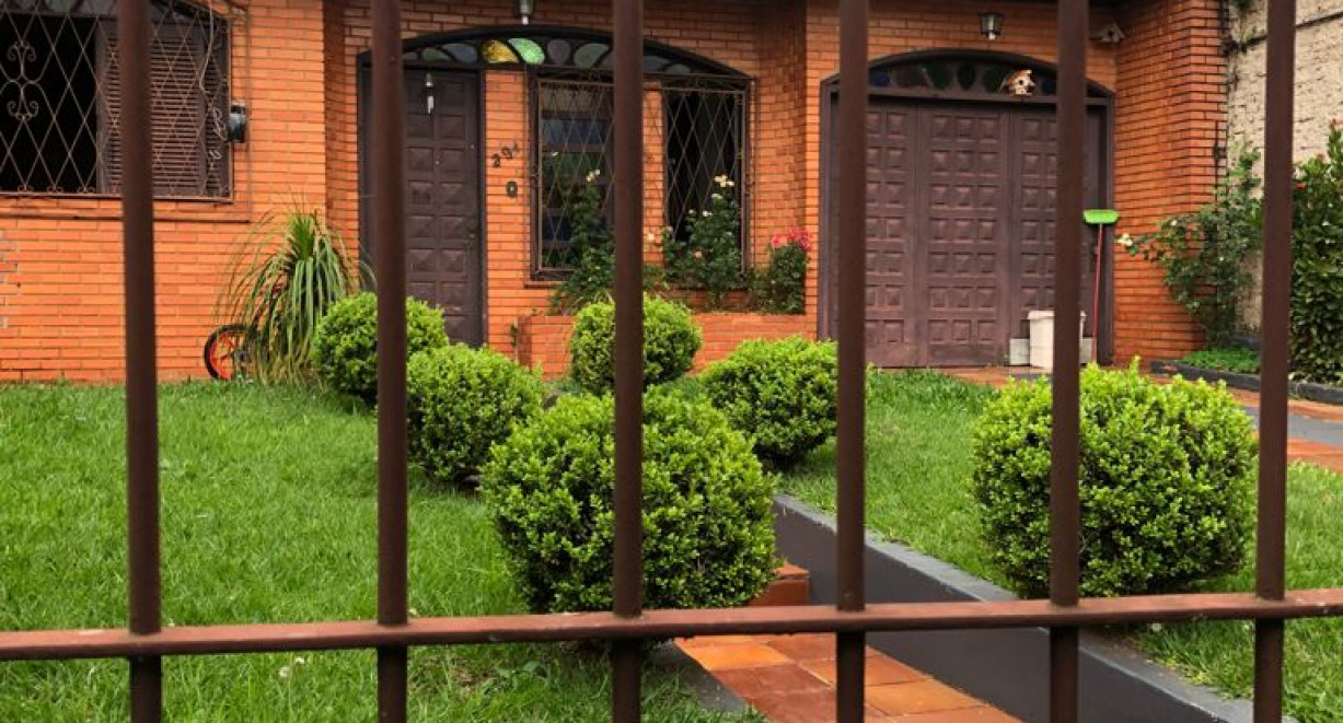 Casa Vila dos Bancários. - Rua Augusto Krebs