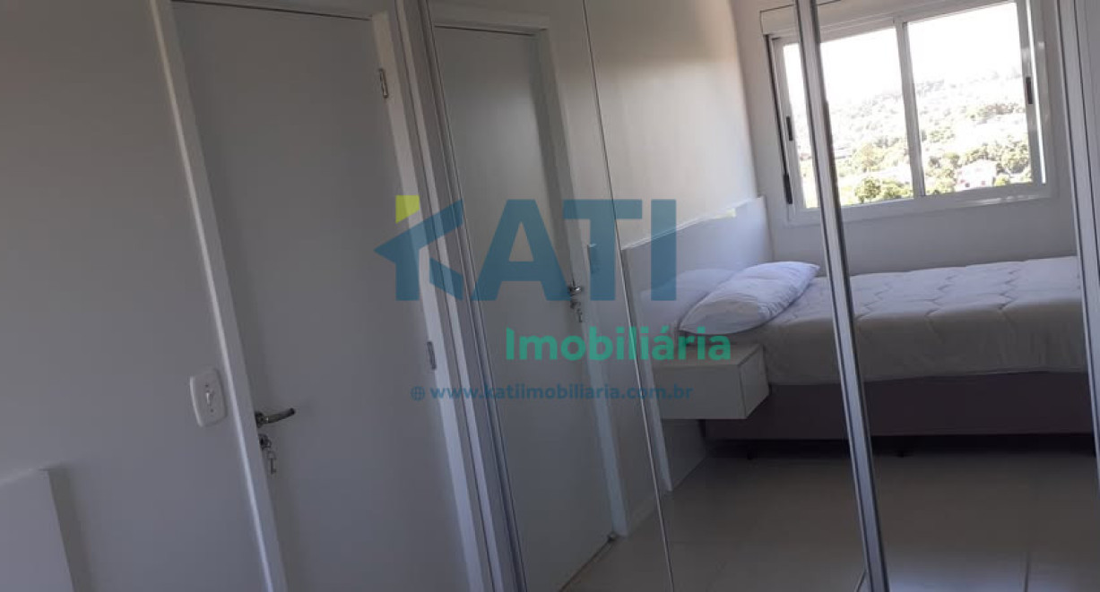 Apartamento mobiliado, ED. Ravena - Rua Cristóvão Leopoldo Meinertz