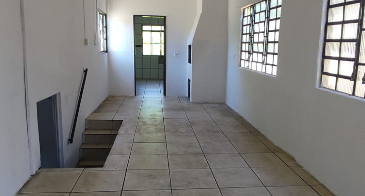 Casa para  venda no bairro Glória - Rua Apolo