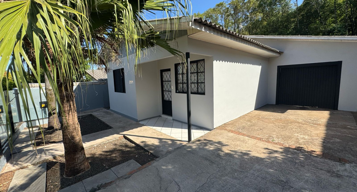 Casa para venda no bairro Sulina - Rua Belo Horizonte