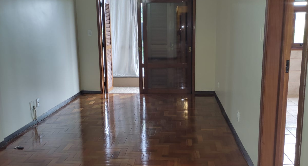 Apartamento próximo a Caixa Econômica - Av Borges de Medeiros