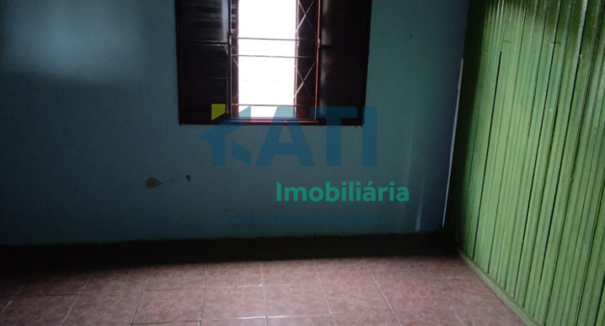 Casa na Sulina, com terreno amplo - Rua Guilherme Kroth