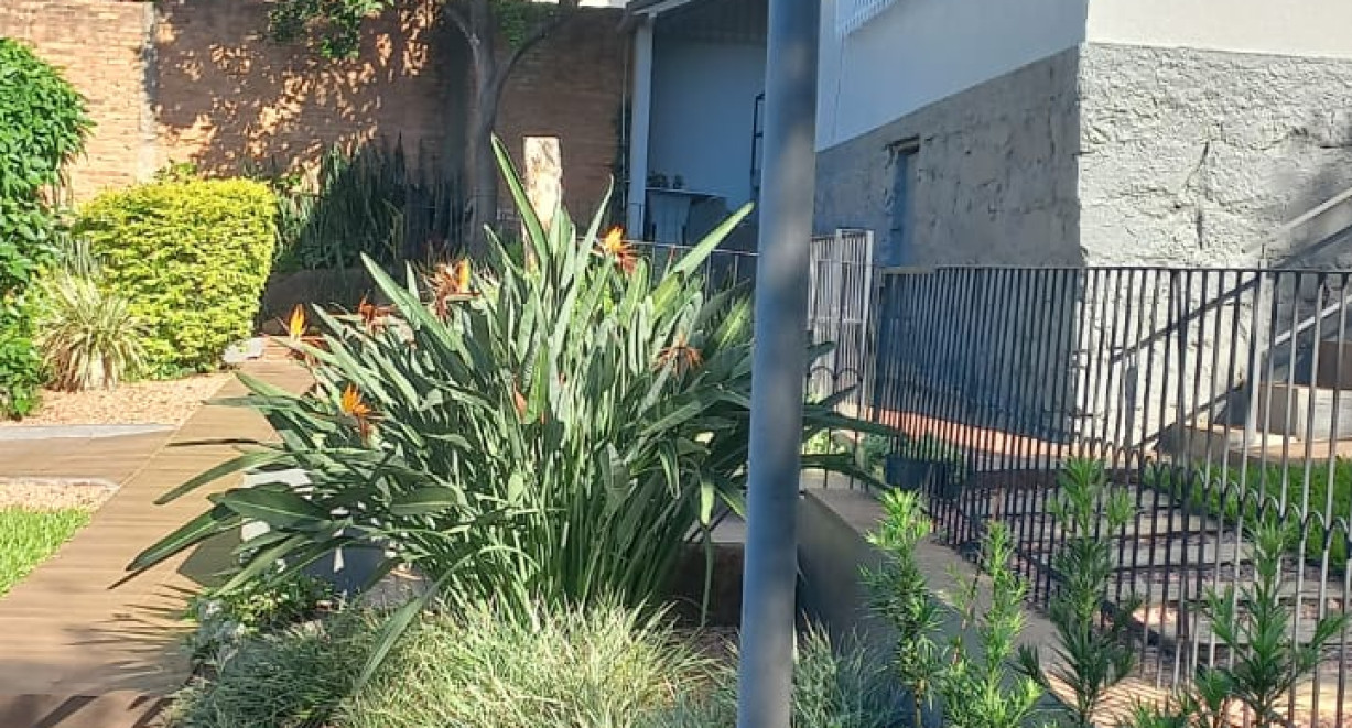 Casa semi mobiliada para locação no centro. - Rua João Dahne