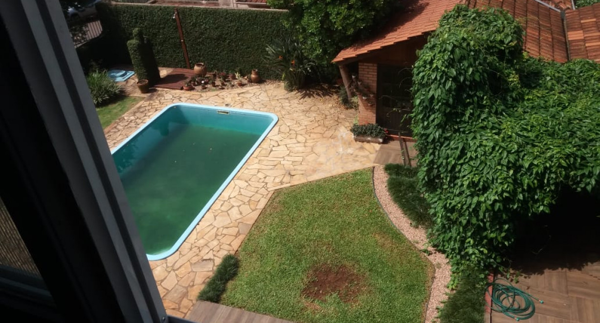 Amplo terreno com casa de esquina! - Rua Dr. João Danhe