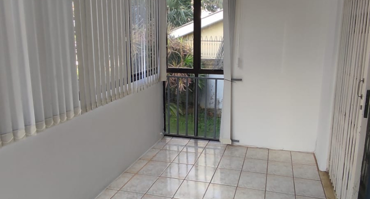 Apartamento no Edifício Santa Rosa - Rua Minas Gerais