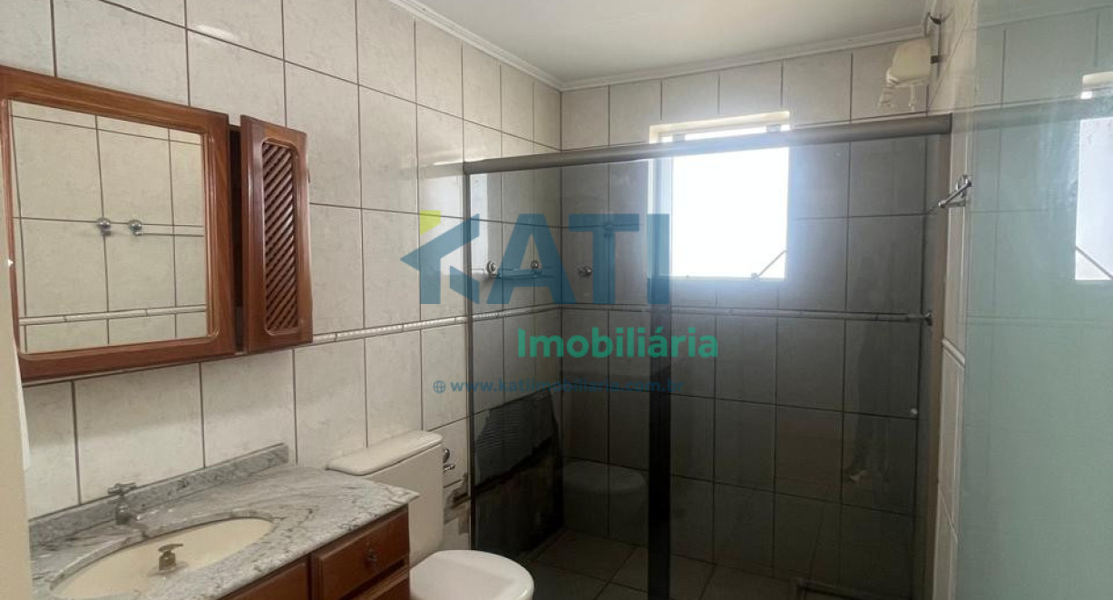 Sala térrea, com vitrine - Rua Dr. Francisco Timm