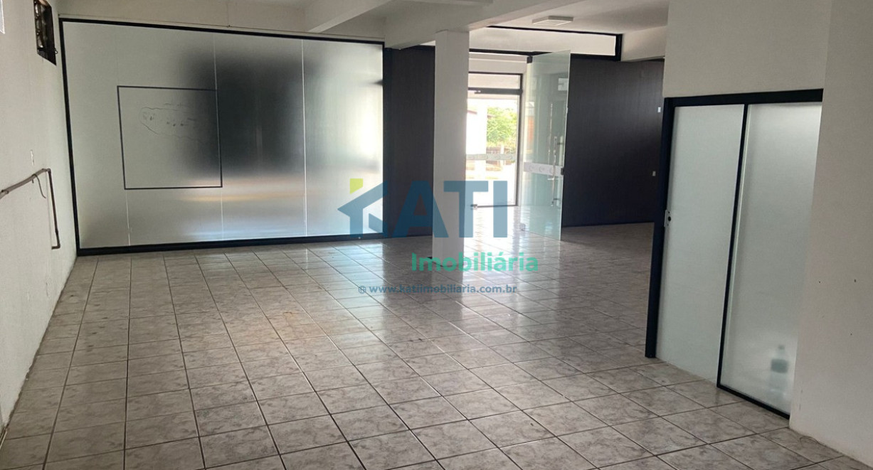 Sala comercial de esquina na Timbaúva - Rua DR. Francisco Timm