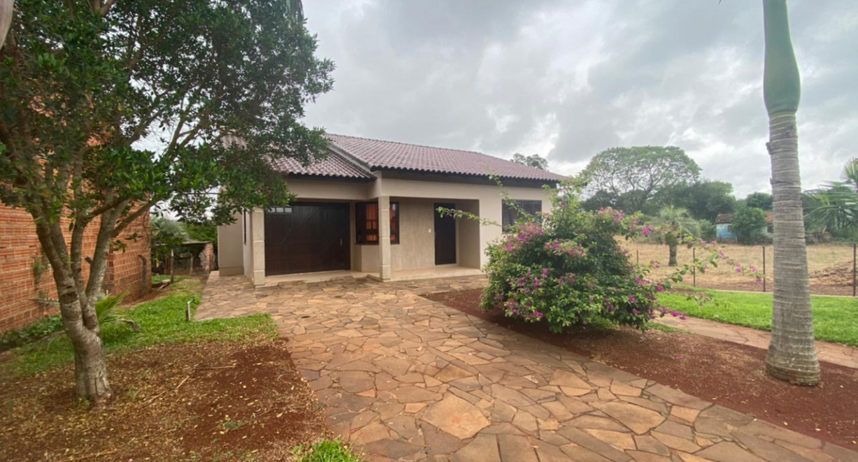 Casa com área de terra Bairro Cruzeiro - Rua Joaquim Rodrigues