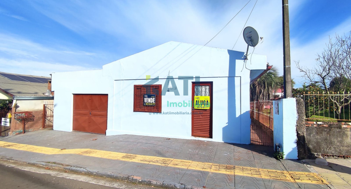 Casa na Sulina, com terreno amplo - Rua Guilherme Kroth