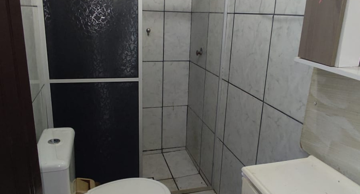 Casa para  venda no bairro Glória - Rua Apolo