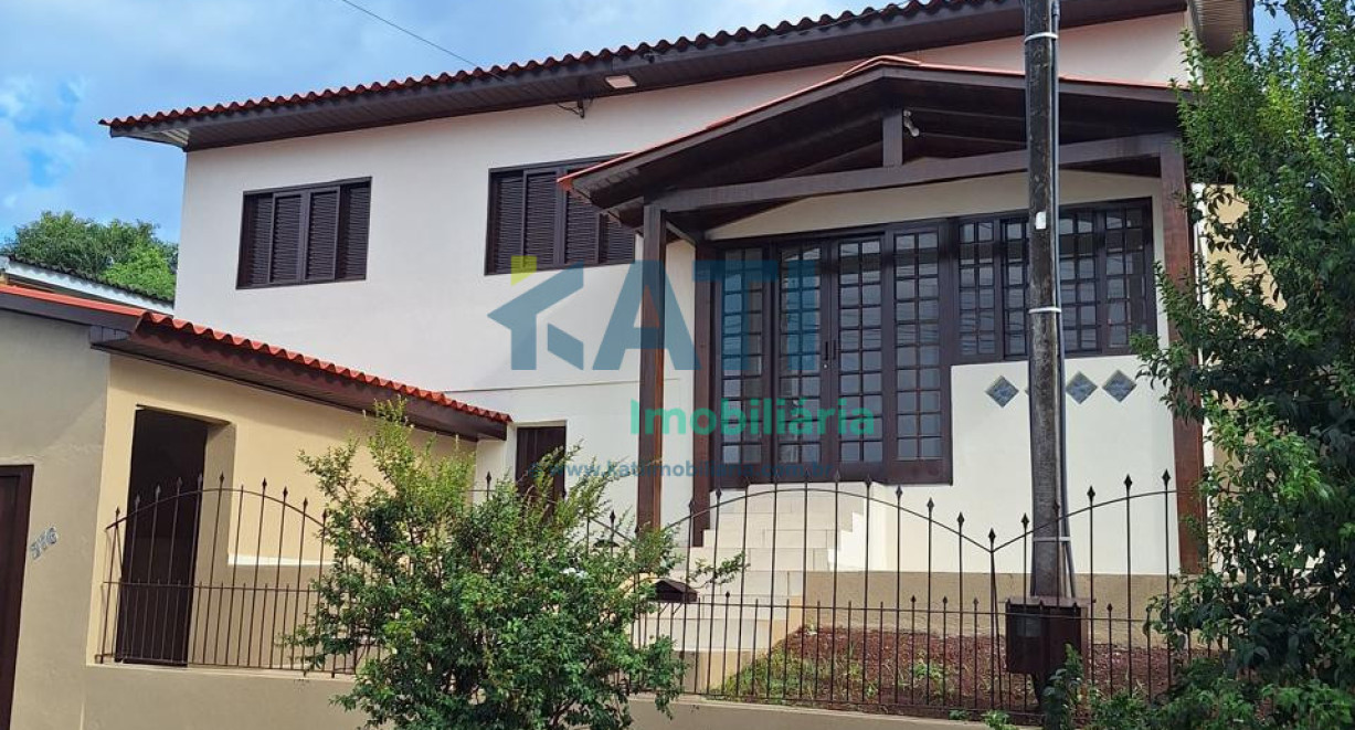 Casa á venda  na Jardim Petrópolis - Rua Turíbio dos Santos Antunes