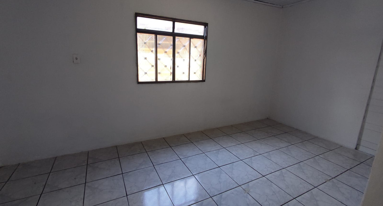 Casa para  venda no bairro Glória - Rua Apolo