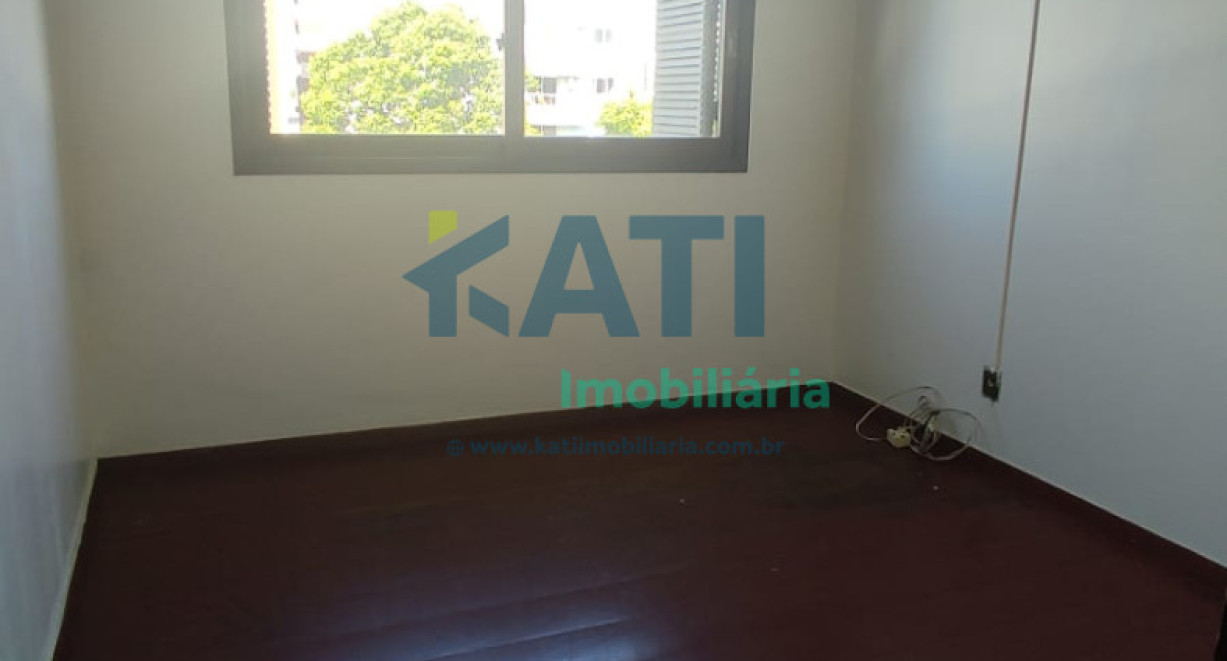Apartamento central - Rua Cristóvão Colombo