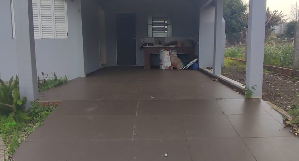 Casa no bairro Cruzeiro - Rua Candido Freire
