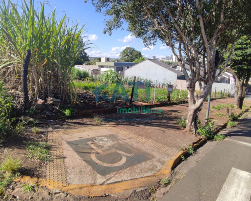 Terreno de esquina na Sulina