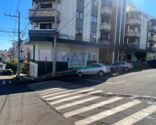 Apto no Ed. Domênico