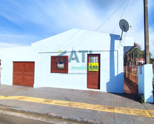 Casa na Sulina, com terreno amplo